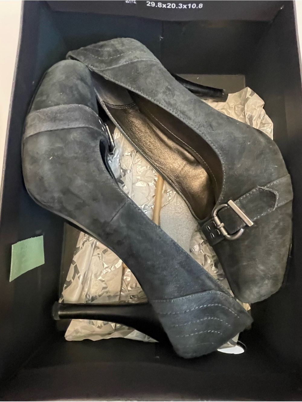 Kenneth Cole Reaction Turn Ur Luck Dark Gray Suede Pumps Heels Size 11